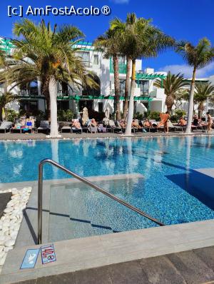 [P05] Piscina mare » foto by crismis
 - 
<span class="allrVoted glyphicon glyphicon-heart hidden" id="av1483467"></span>
<a class="m-l-10 hidden" id="sv1483467" onclick="voting_Foto_DelVot(,1483467,28989)" role="button">șterge vot <span class="glyphicon glyphicon-remove"></span></a>
<a id="v91483467" class=" c-red"  onclick="voting_Foto_SetVot(1483467)" role="button"><span class="glyphicon glyphicon-heart-empty"></span> <b>LIKE</b> = Votează poza</a> <img class="hidden"  id="f1483467W9" src="/imagini/loader.gif" border="0" /><span class="AjErrMes hidden" id="e1483467ErM"></span>