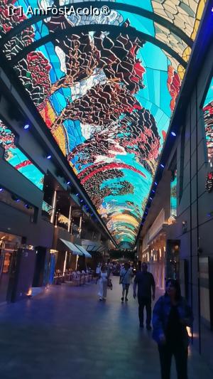 [P07] Coridorul comercial, plin de cafenele si spatii pentru shoping » foto by dorgo
 - 
<span class="allrVoted glyphicon glyphicon-heart hidden" id="av1503158"></span>
<a class="m-l-10 hidden" id="sv1503158" onclick="voting_Foto_DelVot(,1503158,29017)" role="button">șterge vot <span class="glyphicon glyphicon-remove"></span></a>
<a id="v91503158" class=" c-red"  onclick="voting_Foto_SetVot(1503158)" role="button"><span class="glyphicon glyphicon-heart-empty"></span> <b>LIKE</b> = Votează poza</a> <img class="hidden"  id="f1503158W9" src="/imagini/loader.gif" border="0" /><span class="AjErrMes hidden" id="e1503158ErM"></span>