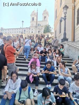 [P22] Piazza di Spagna » foto by dorgo
 - 
<span class="allrVoted glyphicon glyphicon-heart hidden" id="av1503687"></span>
<a class="m-l-10 hidden" id="sv1503687" onclick="voting_Foto_DelVot(,1503687,29017)" role="button">șterge vot <span class="glyphicon glyphicon-remove"></span></a>
<a id="v91503687" class=" c-red"  onclick="voting_Foto_SetVot(1503687)" role="button"><span class="glyphicon glyphicon-heart-empty"></span> <b>LIKE</b> = Votează poza</a> <img class="hidden"  id="f1503687W9" src="/imagini/loader.gif" border="0" /><span class="AjErrMes hidden" id="e1503687ErM"></span>