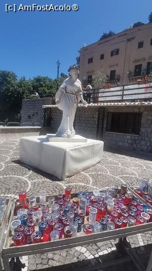 [P03] Statuia Sfintei Rosalia » foto by dorgo
 - 
<span class="allrVoted glyphicon glyphicon-heart hidden" id="av1504023"></span>
<a class="m-l-10 hidden" id="sv1504023" onclick="voting_Foto_DelVot(,1504023,29017)" role="button">șterge vot <span class="glyphicon glyphicon-remove"></span></a>
<a id="v91504023" class=" c-red"  onclick="voting_Foto_SetVot(1504023)" role="button"><span class="glyphicon glyphicon-heart-empty"></span> <b>LIKE</b> = Votează poza</a> <img class="hidden"  id="f1504023W9" src="/imagini/loader.gif" border="0" /><span class="AjErrMes hidden" id="e1504023ErM"></span>