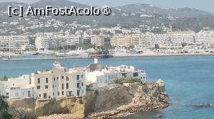 [P08] In departare se distinge portul vaselor mari » foto by dorgo
 - 
<span class="allrVoted glyphicon glyphicon-heart hidden" id="av1504495"></span>
<a class="m-l-10 hidden" id="sv1504495" onclick="voting_Foto_DelVot(,1504495,29017)" role="button">șterge vot <span class="glyphicon glyphicon-remove"></span></a>
<a id="v91504495" class=" c-red"  onclick="voting_Foto_SetVot(1504495)" role="button"><span class="glyphicon glyphicon-heart-empty"></span> <b>LIKE</b> = Votează poza</a> <img class="hidden"  id="f1504495W9" src="/imagini/loader.gif" border="0" /><span class="AjErrMes hidden" id="e1504495ErM"></span>