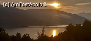 [P13] Apusul de soare de pe terasă » foto by mariana07
 - 
<span class="allrVoted glyphicon glyphicon-heart hidden" id="av1493617"></span>
<a class="m-l-10 hidden" id="sv1493617" onclick="voting_Foto_DelVot(,1493617,29077)" role="button">șterge vot <span class="glyphicon glyphicon-remove"></span></a>
<a id="v91493617" class=" c-red"  onclick="voting_Foto_SetVot(1493617)" role="button"><span class="glyphicon glyphicon-heart-empty"></span> <b>LIKE</b> = Votează poza</a> <img class="hidden"  id="f1493617W9" src="/imagini/loader.gif" border="0" /><span class="AjErrMes hidden" id="e1493617ErM"></span>