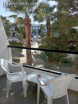 [P20] Balcon » foto by Ella Elle
 - 
<span class="allrVoted glyphicon glyphicon-heart hidden" id="av1504063"></span>
<a class="m-l-10 hidden" id="sv1504063" onclick="voting_Foto_DelVot(,1504063,29162)" role="button">șterge vot <span class="glyphicon glyphicon-remove"></span></a>
<a id="v91504063" class=" c-red"  onclick="voting_Foto_SetVot(1504063)" role="button"><span class="glyphicon glyphicon-heart-empty"></span> <b>LIKE</b> = Votează poza</a> <img class="hidden"  id="f1504063W9" src="/imagini/loader.gif" border="0" /><span class="AjErrMes hidden" id="e1504063ErM"></span>