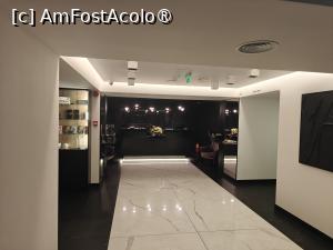 [P08] B The Hotel - receptia » foto by creivean
 - 
<span class="allrVoted glyphicon glyphicon-heart hidden" id="av1504713"></span>
<a class="m-l-10 hidden" id="sv1504713" onclick="voting_Foto_DelVot(,1504713,29167)" role="button">șterge vot <span class="glyphicon glyphicon-remove"></span></a>
<a id="v91504713" class=" c-red"  onclick="voting_Foto_SetVot(1504713)" role="button"><span class="glyphicon glyphicon-heart-empty"></span> <b>LIKE</b> = Votează poza</a> <img class="hidden"  id="f1504713W9" src="/imagini/loader.gif" border="0" /><span class="AjErrMes hidden" id="e1504713ErM"></span>