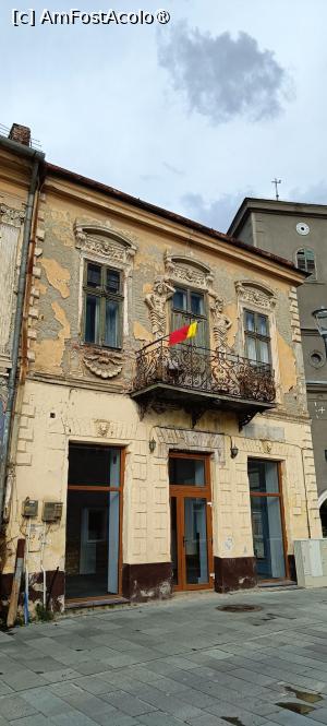 [P09] O clădire frumoasă, dar în suferință. » foto by tata123 🔱
 - 
<span class="allrVoted glyphicon glyphicon-heart hidden" id="av1505391"></span>
<a class="m-l-10 hidden" id="sv1505391" onclick="voting_Foto_DelVot(,1505391,29173)" role="button">șterge vot <span class="glyphicon glyphicon-remove"></span></a>
<a id="v91505391" class=" c-red"  onclick="voting_Foto_SetVot(1505391)" role="button"><span class="glyphicon glyphicon-heart-empty"></span> <b>LIKE</b> = Votează poza</a> <img class="hidden"  id="f1505391W9" src="/imagini/loader.gif" border="0" /><span class="AjErrMes hidden" id="e1505391ErM"></span>