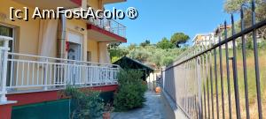 [P29] Vila Anestis - curtea » foto by Carmen Ion
 - 
<span class="allrVoted glyphicon glyphicon-heart hidden" id="av1507734"></span>
<a class="m-l-10 hidden" id="sv1507734" onclick="voting_Foto_DelVot(,1507734,29182)" role="button">șterge vot <span class="glyphicon glyphicon-remove"></span></a>
<a id="v91507734" class=" c-red"  onclick="voting_Foto_SetVot(1507734)" role="button"><span class="glyphicon glyphicon-heart-empty"></span> <b>LIKE</b> = Votează poza</a> <img class="hidden"  id="f1507734W9" src="/imagini/loader.gif" border="0" /><span class="AjErrMes hidden" id="e1507734ErM"></span>