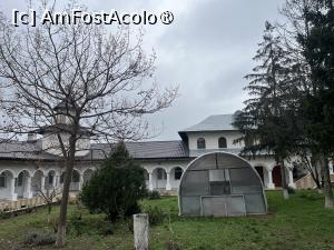 [P20] Mănăstirea Cudalbi. Curtea » foto by Yersinia Pestis
 - 
<span class="allrVoted glyphicon glyphicon-heart hidden" id="av1509585"></span>
<a class="m-l-10 hidden" id="sv1509585" onclick="voting_Foto_DelVot(,1509585,29193)" role="button">șterge vot <span class="glyphicon glyphicon-remove"></span></a>
<a id="v91509585" class=" c-red"  onclick="voting_Foto_SetVot(1509585)" role="button"><span class="glyphicon glyphicon-heart-empty"></span> <b>LIKE</b> = Votează poza</a> <img class="hidden"  id="f1509585W9" src="/imagini/loader.gif" border="0" /><span class="AjErrMes hidden" id="e1509585ErM"></span>