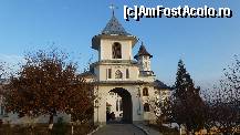 [P02] poarta si clopotnita manastirii Cudalbi » foto by cojocaru a.*
 - 
<span class="allrVoted glyphicon glyphicon-heart hidden" id="av374656"></span>
<a class="m-l-10 hidden" id="sv374656" onclick="voting_Foto_DelVot(,374656,29193)" role="button">șterge vot <span class="glyphicon glyphicon-remove"></span></a>
<a id="v9374656" class=" c-red"  onclick="voting_Foto_SetVot(374656)" role="button"><span class="glyphicon glyphicon-heart-empty"></span> <b>LIKE</b> = Votează poza</a> <img class="hidden"  id="f374656W9" src="/imagini/loader.gif" border="0" /><span class="AjErrMes hidden" id="e374656ErM"></span>