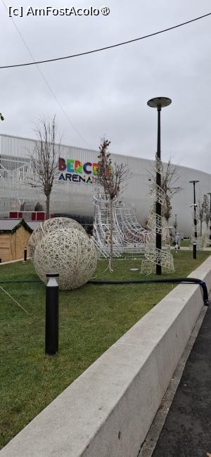 [P21] București - Târgul de Crăciun Berceni. Decoruri. » foto by iulianic
 - 
<span class="allrVoted glyphicon glyphicon-heart hidden" id="av1459577"></span>
<a class="m-l-10 hidden" id="sv1459577" onclick="voting_Foto_DelVot(,1459577,29197)" role="button">șterge vot <span class="glyphicon glyphicon-remove"></span></a>
<a id="v91459577" class=" c-red"  onclick="voting_Foto_SetVot(1459577)" role="button"><span class="glyphicon glyphicon-heart-empty"></span> <b>LIKE</b> = Votează poza</a> <img class="hidden"  id="f1459577W9" src="/imagini/loader.gif" border="0" /><span class="AjErrMes hidden" id="e1459577ErM"></span>