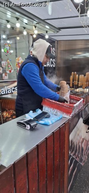 [P24] București - Târgul de Crăciun Berceni. Oferte. » foto by iulianic
 - 
<span class="allrVoted glyphicon glyphicon-heart hidden" id="av1459580"></span>
<a class="m-l-10 hidden" id="sv1459580" onclick="voting_Foto_DelVot(,1459580,29197)" role="button">șterge vot <span class="glyphicon glyphicon-remove"></span></a>
<a id="v91459580" class=" c-red"  onclick="voting_Foto_SetVot(1459580)" role="button"><span class="glyphicon glyphicon-heart-empty"></span> <b>LIKE</b> = Votează poza</a> <img class="hidden"  id="f1459580W9" src="/imagini/loader.gif" border="0" /><span class="AjErrMes hidden" id="e1459580ErM"></span>