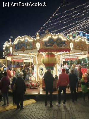 [P01] Caruselul din t&acirc;rg. » foto by nelu73
 - 
<span class="allrVoted glyphicon glyphicon-heart hidden" id="av1266896"></span>
<a class="m-l-10 hidden" id="sv1266896" onclick="voting_Foto_DelVot(,1266896,29199)" role="button">șterge vot <span class="glyphicon glyphicon-remove"></span></a>
<a id="v91266896" class=" c-red"  onclick="voting_Foto_SetVot(1266896)" role="button"><span class="glyphicon glyphicon-heart-empty"></span> <b>LIKE</b> = Votează poza</a> <img class="hidden"  id="f1266896W9" src="/imagini/loader.gif" border="0" /><span class="AjErrMes hidden" id="e1266896ErM"></span>