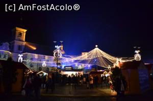 [P27] Targul de Craciun-dinspre str Balcescu » foto by AZE
 - 
<span class="allrVoted glyphicon glyphicon-heart hidden" id="av814162"></span>
<a class="m-l-10 hidden" id="sv814162" onclick="voting_Foto_DelVot(,814162,29199)" role="button">șterge vot <span class="glyphicon glyphicon-remove"></span></a>
<a id="v9814162" class=" c-red"  onclick="voting_Foto_SetVot(814162)" role="button"><span class="glyphicon glyphicon-heart-empty"></span> <b>LIKE</b> = Votează poza</a> <img class="hidden"  id="f814162W9" src="/imagini/loader.gif" border="0" /><span class="AjErrMes hidden" id="e814162ErM"></span>