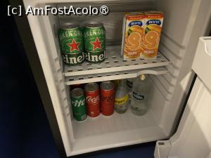 [P18] Rixos Radamis Tirana - minibarul gratuit, completat zilnic » foto by nicole33
 - 
<span class="allrVoted glyphicon glyphicon-heart hidden" id="av1510878"></span>
<a class="m-l-10 hidden" id="sv1510878" onclick="voting_Foto_DelVot(,1510878,29204)" role="button">șterge vot <span class="glyphicon glyphicon-remove"></span></a>
<a id="v91510878" class=" c-red"  onclick="voting_Foto_SetVot(1510878)" role="button"><span class="glyphicon glyphicon-heart-empty"></span> <b>LIKE</b> = Votează poza</a> <img class="hidden"  id="f1510878W9" src="/imagini/loader.gif" border="0" /><span class="AjErrMes hidden" id="e1510878ErM"></span>