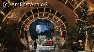 [P02] CENTARA GRAND MIRAGE BEACH ,intrarea » foto by elenaadina
 - 
<span class="allrVoted glyphicon glyphicon-heart hidden" id="av1512097"></span>
<a class="m-l-10 hidden" id="sv1512097" onclick="voting_Foto_DelVot(,1512097,29213)" role="button">șterge vot <span class="glyphicon glyphicon-remove"></span></a>
<a id="v91512097" class=" c-red"  onclick="voting_Foto_SetVot(1512097)" role="button"><span class="glyphicon glyphicon-heart-empty"></span> <b>LIKE</b> = Votează poza</a> <img class="hidden"  id="f1512097W9" src="/imagini/loader.gif" border="0" /><span class="AjErrMes hidden" id="e1512097ErM"></span>