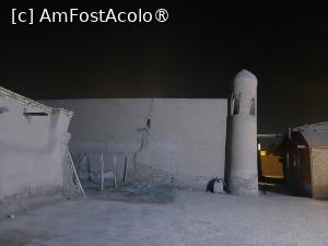 [P14] Hiva noaptea
În stânga e zidul unei madrase, iar la dreapta sa e culoarul pe care îl străbăteam în drumul către centru » foto by adso
 - 
<span class="allrVoted glyphicon glyphicon-heart hidden" id="av1512296"></span>
<a class="m-l-10 hidden" id="sv1512296" onclick="voting_Foto_DelVot(,1512296,29214)" role="button">șterge vot <span class="glyphicon glyphicon-remove"></span></a>
<a id="v91512296" class=" c-red"  onclick="voting_Foto_SetVot(1512296)" role="button"><span class="glyphicon glyphicon-heart-empty"></span> <b>LIKE</b> = Votează poza</a> <img class="hidden"  id="f1512296W9" src="/imagini/loader.gif" border="0" /><span class="AjErrMes hidden" id="e1512296ErM"></span>