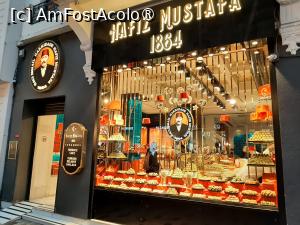 [P54] İstiklal Caddesi » foto by adso
 - 
<span class="allrVoted glyphicon glyphicon-heart hidden" id="av1512932"></span>
<a class="m-l-10 hidden" id="sv1512932" onclick="voting_Foto_DelVot(,1512932,29218)" role="button">șterge vot <span class="glyphicon glyphicon-remove"></span></a>
<a id="v91512932" class=" c-red"  onclick="voting_Foto_SetVot(1512932)" role="button"><span class="glyphicon glyphicon-heart-empty"></span> <b>LIKE</b> = Votează poza</a> <img class="hidden"  id="f1512932W9" src="/imagini/loader.gif" border="0" /><span class="AjErrMes hidden" id="e1512932ErM"></span>