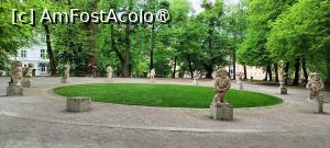 [P08] Vedere de ansamblu (în varianta originală soclurile erau înalte de 1 m). » foto by tata123 🔱
 - 
<span class="allrVoted glyphicon glyphicon-heart hidden" id="av1518860"></span>
<a class="m-l-10 hidden" id="sv1518860" onclick="voting_Foto_DelVot(,1518860,29235)" role="button">șterge vot <span class="glyphicon glyphicon-remove"></span></a>
<a id="v91518860" class=" c-red"  onclick="voting_Foto_SetVot(1518860)" role="button"><span class="glyphicon glyphicon-heart-empty"></span> <b>LIKE</b> = Votează poza</a> <img class="hidden"  id="f1518860W9" src="/imagini/loader.gif" border="0" /><span class="AjErrMes hidden" id="e1518860ErM"></span>