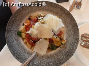 [P14] Stifts-Restaurant » foto by adso
 - 
<span class="allrVoted glyphicon glyphicon-heart hidden" id="av1516224"></span>
<a class="m-l-10 hidden" id="sv1516224" onclick="voting_Foto_DelVot(,1516224,29239)" role="button">șterge vot <span class="glyphicon glyphicon-remove"></span></a>
<a id="v91516224" class=" c-red"  onclick="voting_Foto_SetVot(1516224)" role="button"><span class="glyphicon glyphicon-heart-empty"></span> <b>LIKE</b> = Votează poza</a> <img class="hidden"  id="f1516224W9" src="/imagini/loader.gif" border="0" /><span class="AjErrMes hidden" id="e1516224ErM"></span>