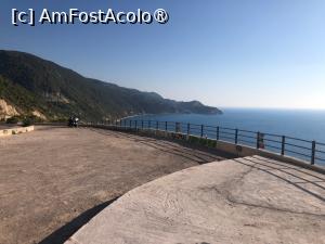 [P09] Spre Agios Nikitas la vreun kilometru sau doi inainte, intr-o parcare » foto by Trank
 - 
<span class="allrVoted glyphicon glyphicon-heart hidden" id="av1519255"></span>
<a class="m-l-10 hidden" id="sv1519255" onclick="voting_Foto_DelVot(,1519255,29262)" role="button">șterge vot <span class="glyphicon glyphicon-remove"></span></a>
<a id="v91519255" class=" c-red"  onclick="voting_Foto_SetVot(1519255)" role="button"><span class="glyphicon glyphicon-heart-empty"></span> <b>LIKE</b> = Votează poza</a> <img class="hidden"  id="f1519255W9" src="/imagini/loader.gif" border="0" /><span class="AjErrMes hidden" id="e1519255ErM"></span>