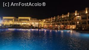 [P16] V Luvury Resort, Sahl Hasheesh » foto by vlado2
 - 
<span class="allrVoted glyphicon glyphicon-heart hidden" id="av1519560"></span>
<a class="m-l-10 hidden" id="sv1519560" onclick="voting_Foto_DelVot(,1519560,29264)" role="button">șterge vot <span class="glyphicon glyphicon-remove"></span></a>
<a id="v91519560" class=" c-red"  onclick="voting_Foto_SetVot(1519560)" role="button"><span class="glyphicon glyphicon-heart-empty"></span> <b>LIKE</b> = Votează poza</a> <img class="hidden"  id="f1519560W9" src="/imagini/loader.gif" border="0" /><span class="AjErrMes hidden" id="e1519560ErM"></span>