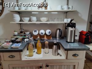 [P43] Micul dejun » foto by crismis
 - 
<span class="allrVoted glyphicon glyphicon-heart hidden" id="av1522471"></span>
<a class="m-l-10 hidden" id="sv1522471" onclick="voting_Foto_DelVot(,1522471,29284)" role="button">șterge vot <span class="glyphicon glyphicon-remove"></span></a>
<a id="v91522471" class=" c-red"  onclick="voting_Foto_SetVot(1522471)" role="button"><span class="glyphicon glyphicon-heart-empty"></span> <b>LIKE</b> = Votează poza</a> <img class="hidden"  id="f1522471W9" src="/imagini/loader.gif" border="0" /><span class="AjErrMes hidden" id="e1522471ErM"></span>