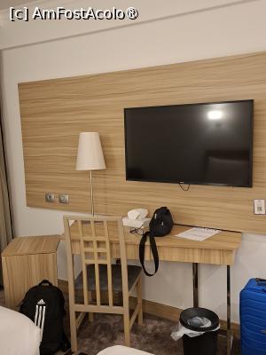 [P15] Cairo, Novotel Cairo Airport Hotel, Camera 222, Masa bună pentru orice, Televizorul mobilă de perete » foto by mprofeanu
 - 
<span class="allrVoted glyphicon glyphicon-heart hidden" id="av1522002"></span>
<a class="m-l-10 hidden" id="sv1522002" onclick="voting_Foto_DelVot(,1522002,29286)" role="button">șterge vot <span class="glyphicon glyphicon-remove"></span></a>
<a id="v91522002" class=" c-red"  onclick="voting_Foto_SetVot(1522002)" role="button"><span class="glyphicon glyphicon-heart-empty"></span> <b>LIKE</b> = Votează poza</a> <img class="hidden"  id="f1522002W9" src="/imagini/loader.gif" border="0" /><span class="AjErrMes hidden" id="e1522002ErM"></span>