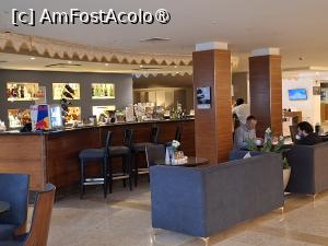 [P07] Cairo, Novotel Cairo Airport Hotel, Lounge-ul, Barul nu are numai băuturi nonA... » foto by mprofeanu
 - 
<span class="allrVoted glyphicon glyphicon-heart hidden" id="av1521994"></span>
<a class="m-l-10 hidden" id="sv1521994" onclick="voting_Foto_DelVot(,1521994,29286)" role="button">șterge vot <span class="glyphicon glyphicon-remove"></span></a>
<a id="v91521994" class=" c-red"  onclick="voting_Foto_SetVot(1521994)" role="button"><span class="glyphicon glyphicon-heart-empty"></span> <b>LIKE</b> = Votează poza</a> <img class="hidden"  id="f1521994W9" src="/imagini/loader.gif" border="0" /><span class="AjErrMes hidden" id="e1521994ErM"></span>