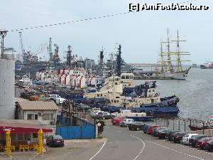 [P26] Dana militară şi 'parcarea' remorcherelor - imagine surprinsă de pe terasa muzeului » foto by Claudiu U.
 - 
<span class="allrVoted glyphicon glyphicon-heart hidden" id="av624210"></span>
<a class="m-l-10 hidden" id="sv624210" onclick="voting_Foto_DelVot(,624210,29287)" role="button">șterge vot <span class="glyphicon glyphicon-remove"></span></a>
<a id="v9624210" class=" c-red"  onclick="voting_Foto_SetVot(624210)" role="button"><span class="glyphicon glyphicon-heart-empty"></span> <b>LIKE</b> = Votează poza</a> <img class="hidden"  id="f624210W9" src="/imagini/loader.gif" border="0" /><span class="AjErrMes hidden" id="e624210ErM"></span>