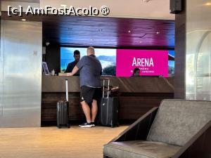 [P53] Biroul de la recepție » foto by AZE
 - 
<span class="allrVoted glyphicon glyphicon-heart hidden" id="av1523693"></span>
<a class="m-l-10 hidden" id="sv1523693" onclick="voting_Foto_DelVot(,1523693,29290)" role="button">șterge vot <span class="glyphicon glyphicon-remove"></span></a>
<a id="v91523693" class=" c-red"  onclick="voting_Foto_SetVot(1523693)" role="button"><span class="glyphicon glyphicon-heart-empty"></span> <b>LIKE</b> = Votează poza</a> <img class="hidden"  id="f1523693W9" src="/imagini/loader.gif" border="0" /><span class="AjErrMes hidden" id="e1523693ErM"></span>