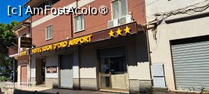 [P01] Hotel Sogni dʼOro Airport drept în față » foto by irinad
 - 
<span class="allrVoted glyphicon glyphicon-heart hidden" id="av1524269"></span>
<a class="m-l-10 hidden" id="sv1524269" onclick="voting_Foto_DelVot(,1524269,29293)" role="button">șterge vot <span class="glyphicon glyphicon-remove"></span></a>
<a id="v91524269" class=" c-red"  onclick="voting_Foto_SetVot(1524269)" role="button"><span class="glyphicon glyphicon-heart-empty"></span> <b>LIKE</b> = Votează poza</a> <img class="hidden"  id="f1524269W9" src="/imagini/loader.gif" border="0" /><span class="AjErrMes hidden" id="e1524269ErM"></span>
