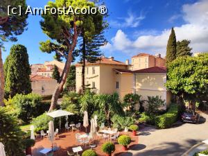 [P36] Vedere spre terasa exterioară de vis a vis de intrarea în hotel » foto by crismis
 - 
<span class="allrVoted glyphicon glyphicon-heart hidden" id="av1527761"></span>
<a class="m-l-10 hidden" id="sv1527761" onclick="voting_Foto_DelVot(,1527761,29320)" role="button">șterge vot <span class="glyphicon glyphicon-remove"></span></a>
<a id="v91527761" class=" c-red"  onclick="voting_Foto_SetVot(1527761)" role="button"><span class="glyphicon glyphicon-heart-empty"></span> <b>LIKE</b> = Votează poza</a> <img class="hidden"  id="f1527761W9" src="/imagini/loader.gif" border="0" /><span class="AjErrMes hidden" id="e1527761ErM"></span>