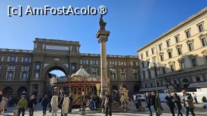 [P01] Piazza della Repubblica, întotdeauna plină de turiști » foto by doina_c24
 - 
<span class="allrVoted glyphicon glyphicon-heart hidden" id="av1528584"></span>
<a class="m-l-10 hidden" id="sv1528584" onclick="voting_Foto_DelVot(,1528584,29328)" role="button">șterge vot <span class="glyphicon glyphicon-remove"></span></a>
<a id="v91528584" class=" c-red"  onclick="voting_Foto_SetVot(1528584)" role="button"><span class="glyphicon glyphicon-heart-empty"></span> <b>LIKE</b> = Votează poza</a> <img class="hidden"  id="f1528584W9" src="/imagini/loader.gif" border="0" /><span class="AjErrMes hidden" id="e1528584ErM"></span>