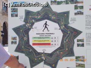[P01] Un indicator turistic in oras.  » foto by elviramvio
 - 
<span class="allrVoted glyphicon glyphicon-heart hidden" id="av860483"></span>
<a class="m-l-10 hidden" id="sv860483" onclick="voting_Foto_DelVot(,860483,29331)" role="button">șterge vot <span class="glyphicon glyphicon-remove"></span></a>
<a id="v9860483" class=" c-red"  onclick="voting_Foto_SetVot(860483)" role="button"><span class="glyphicon glyphicon-heart-empty"></span> <b>LIKE</b> = Votează poza</a> <img class="hidden"  id="f860483W9" src="/imagini/loader.gif" border="0" /><span class="AjErrMes hidden" id="e860483ErM"></span>