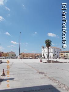 [P07] Piazza Grande cu vedere spre Domo Dogale și cu drapelul Mario fluturand.  » foto by elviramvio
 - 
<span class="allrVoted glyphicon glyphicon-heart hidden" id="av860490"></span>
<a class="m-l-10 hidden" id="sv860490" onclick="voting_Foto_DelVot(,860490,29331)" role="button">șterge vot <span class="glyphicon glyphicon-remove"></span></a>
<a id="v9860490" class=" c-red"  onclick="voting_Foto_SetVot(860490)" role="button"><span class="glyphicon glyphicon-heart-empty"></span> <b>LIKE</b> = Votează poza</a> <img class="hidden"  id="f860490W9" src="/imagini/loader.gif" border="0" /><span class="AjErrMes hidden" id="e860490ErM"></span>