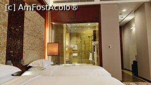 [P27] Hilton Beijing Capital Airport, camera » foto by elenaadina
 - 
<span class="allrVoted glyphicon glyphicon-heart hidden" id="av1531247"></span>
<a class="m-l-10 hidden" id="sv1531247" onclick="voting_Foto_DelVot(,1531247,29352)" role="button">șterge vot <span class="glyphicon glyphicon-remove"></span></a>
<a id="v91531247" class=" c-red"  onclick="voting_Foto_SetVot(1531247)" role="button"><span class="glyphicon glyphicon-heart-empty"></span> <b>LIKE</b> = Votează poza</a> <img class="hidden"  id="f1531247W9" src="/imagini/loader.gif" border="0" /><span class="AjErrMes hidden" id="e1531247ErM"></span>