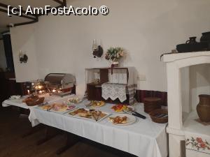 [P27] Astoria Hotel » foto by adso
 - 
<span class="allrVoted glyphicon glyphicon-heart hidden" id="av1533403"></span>
<a class="m-l-10 hidden" id="sv1533403" onclick="voting_Foto_DelVot(,1533403,29364)" role="button">șterge vot <span class="glyphicon glyphicon-remove"></span></a>
<a id="v91533403" class=" c-red"  onclick="voting_Foto_SetVot(1533403)" role="button"><span class="glyphicon glyphicon-heart-empty"></span> <b>LIKE</b> = Votează poza</a> <img class="hidden"  id="f1533403W9" src="/imagini/loader.gif" border="0" /><span class="AjErrMes hidden" id="e1533403ErM"></span>