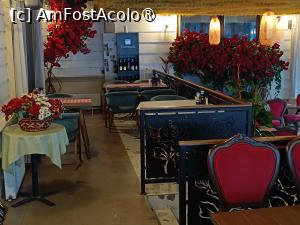 [P09] Priștina, Albanezi Restaurant Traditional Food, Sala, Aranjamentele florale mari, Elemente „Moderne” » foto by mprofeanu
 - 
<span class="allrVoted glyphicon glyphicon-heart hidden" id="av1534979"></span>
<a class="m-l-10 hidden" id="sv1534979" onclick="voting_Foto_DelVot(,1534979,29378)" role="button">șterge vot <span class="glyphicon glyphicon-remove"></span></a>
<a id="v91534979" class=" c-red"  onclick="voting_Foto_SetVot(1534979)" role="button"><span class="glyphicon glyphicon-heart-empty"></span> <b>LIKE</b> = Votează poza</a> <img class="hidden"  id="f1534979W9" src="/imagini/loader.gif" border="0" /><span class="AjErrMes hidden" id="e1534979ErM"></span>