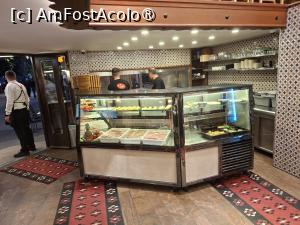 [P08] Prizren, Kosovo, Restaurantul „La Sila”, Sala de la parter, Zona de grill, bucătărie vizibilă » foto by mprofeanu
 - 
<span class="allrVoted glyphicon glyphicon-heart hidden" id="av1536370"></span>
<a class="m-l-10 hidden" id="sv1536370" onclick="voting_Foto_DelVot(,1536370,29391)" role="button">șterge vot <span class="glyphicon glyphicon-remove"></span></a>
<a id="v91536370" class=" c-red"  onclick="voting_Foto_SetVot(1536370)" role="button"><span class="glyphicon glyphicon-heart-empty"></span> <b>LIKE</b> = Votează poza</a> <img class="hidden"  id="f1536370W9" src="/imagini/loader.gif" border="0" /><span class="AjErrMes hidden" id="e1536370ErM"></span>